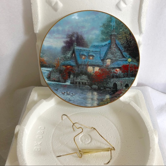 Thomas Kinkade’s “Olde Thomashire Mill” Plate - Picture 3 of 6